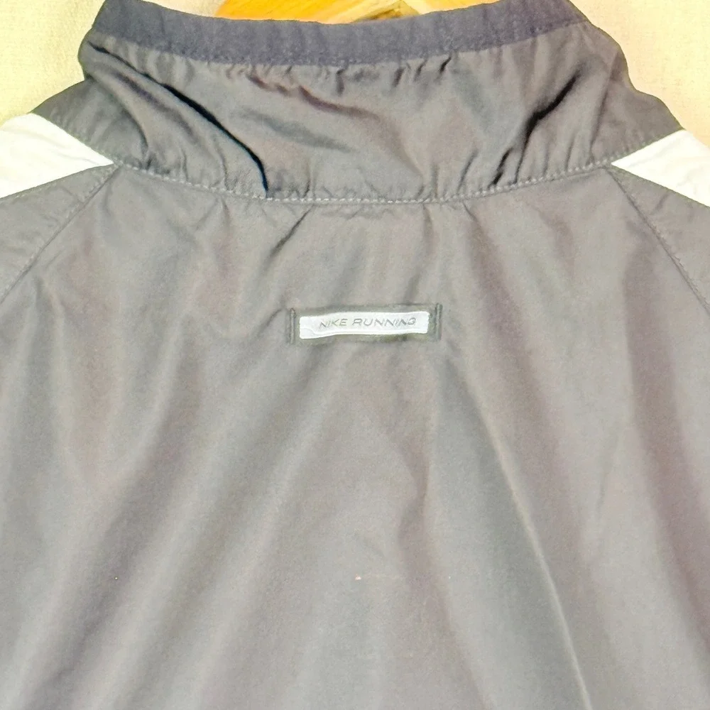 Nike Running‎ Windbreaker Jacket Mens Large Black White Red Full Zip Mesh Lined